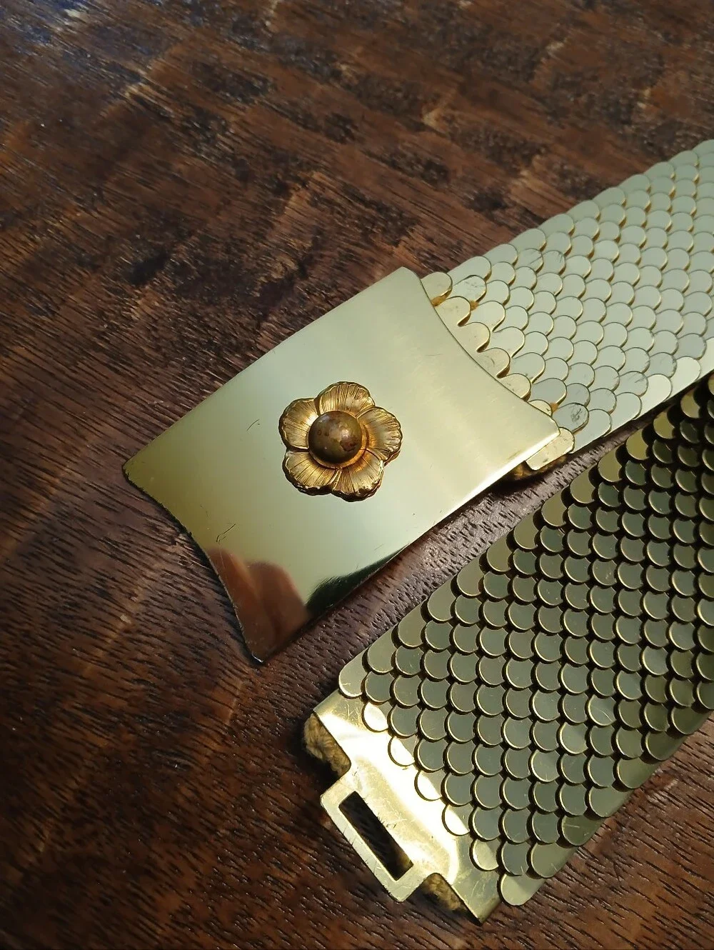Vintage Snakescale Gold Tone Stretch Belt - Picture 5 of 8